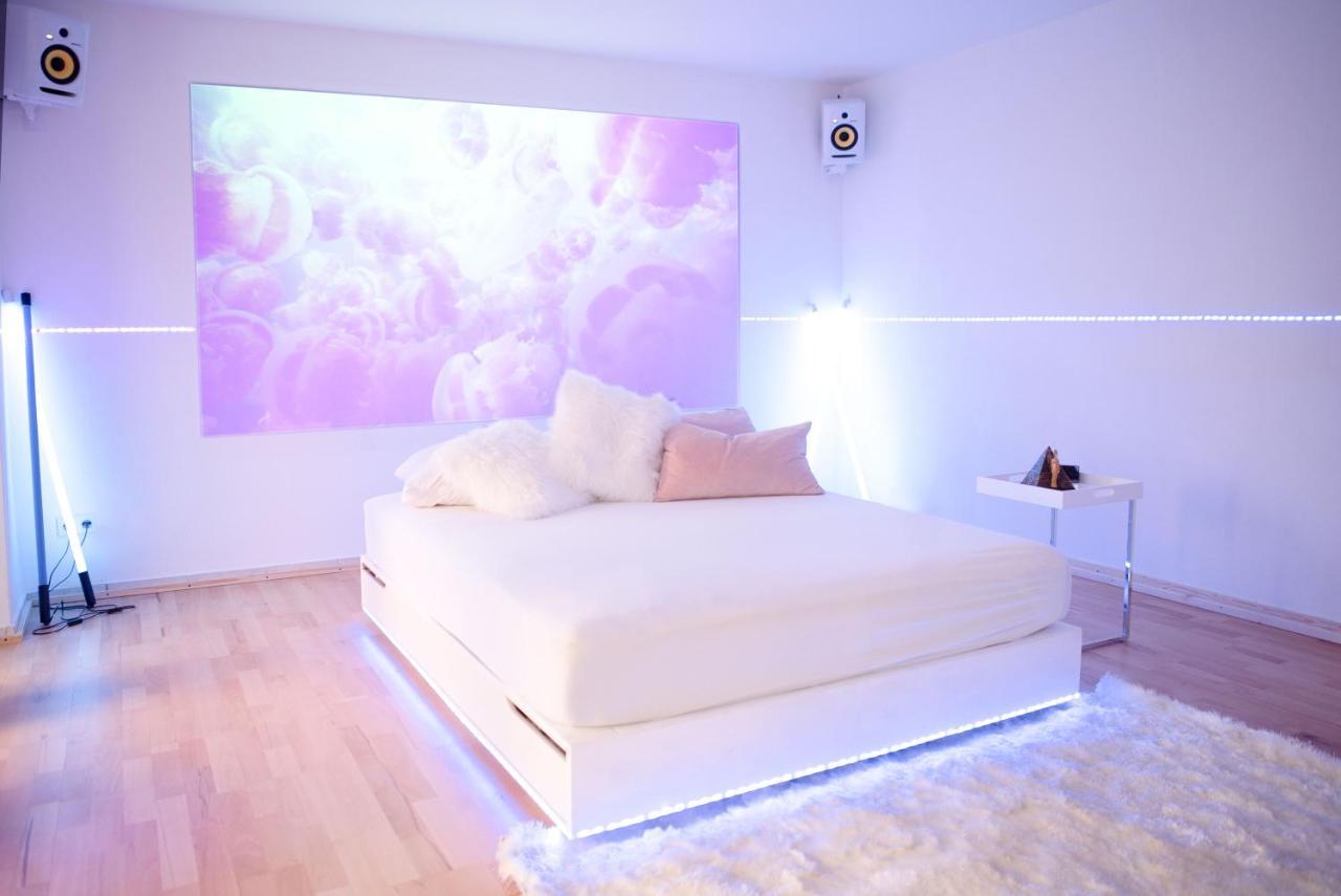 Cosy Apartment At Prenzlauer Berg With Terrace And Headphonecinema Berlino Esterno foto